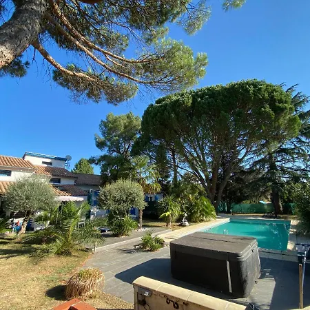 & Jaccuzi-sauna-piscine-massages Du 