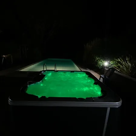 & Jaccuzi-sauna-piscine-massages Du 